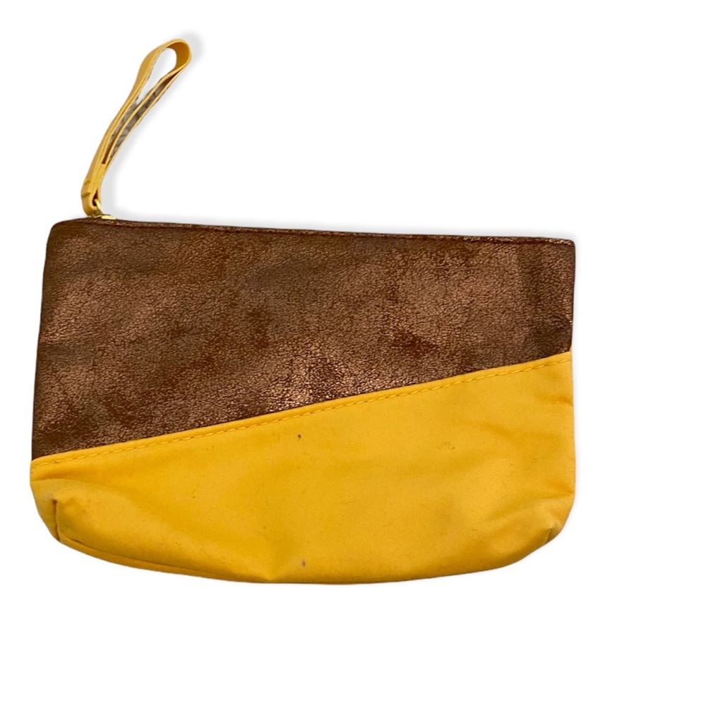 Cute bronze/yellow wristlet